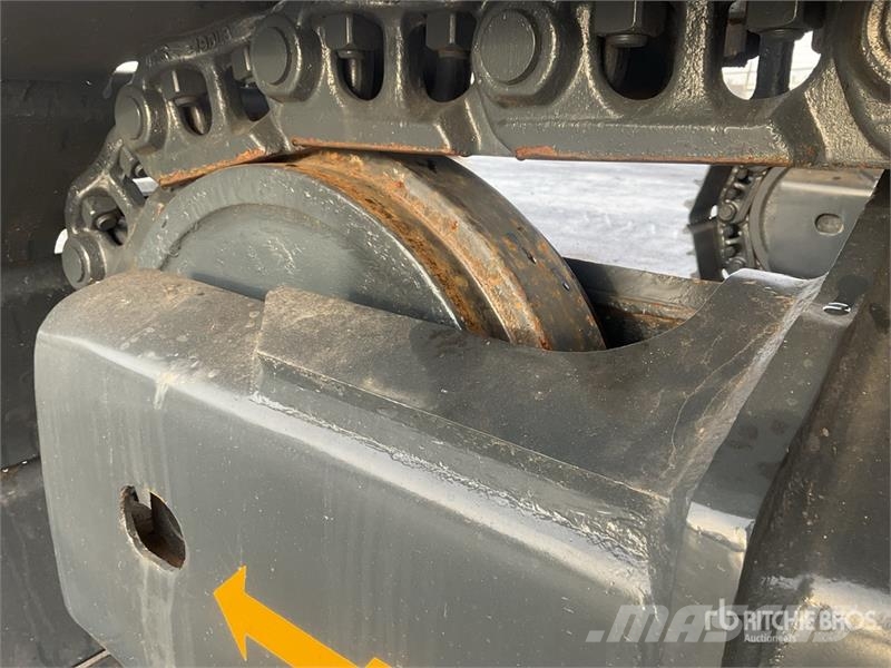 Komatsu PC200-8N1 Tracked Excavator Kāpurķēžu ekskavatori