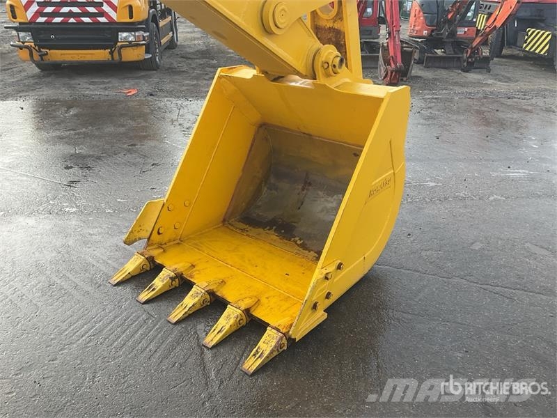 Komatsu PC200-8N1 Tracked Excavator Kāpurķēžu ekskavatori