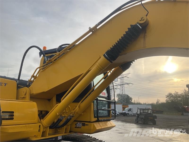 Komatsu PC200-8N1 Tracked Excavator Kāpurķēžu ekskavatori