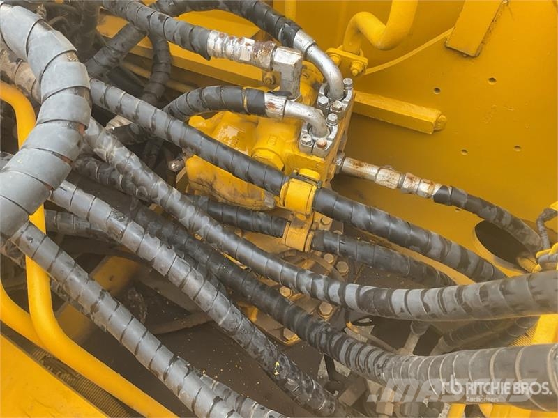Komatsu PC200-8N1 Tracked Excavator Kāpurķēžu ekskavatori