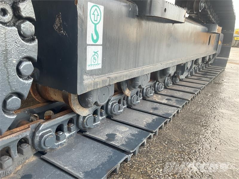 Komatsu PC200-8N1 Tracked Excavator Kāpurķēžu ekskavatori