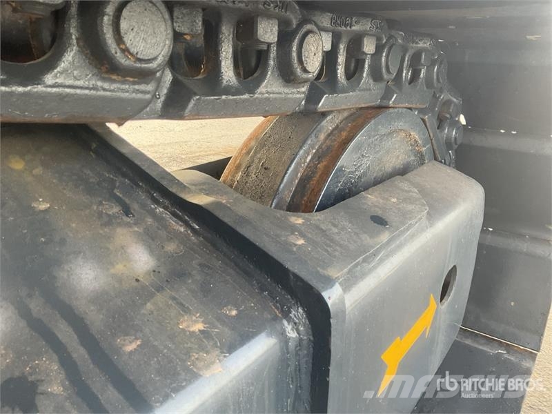 Komatsu PC200-8N1 Tracked Excavator Kāpurķēžu ekskavatori