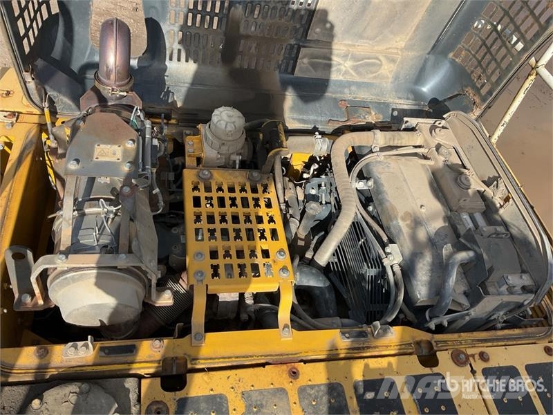 Komatsu PC210LC-10 Tracked Excavator Crawler excavators