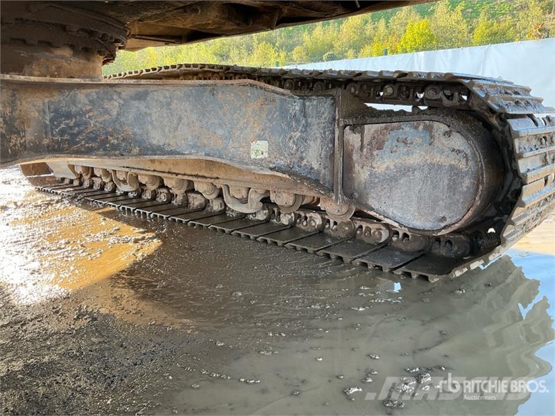 Komatsu PC210LC-10 Tracked Excavator Kāpurķēžu ekskavatori