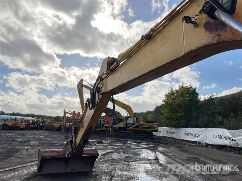 Komatsu PC210LC-10 Tracked Excavator Crawler excavators