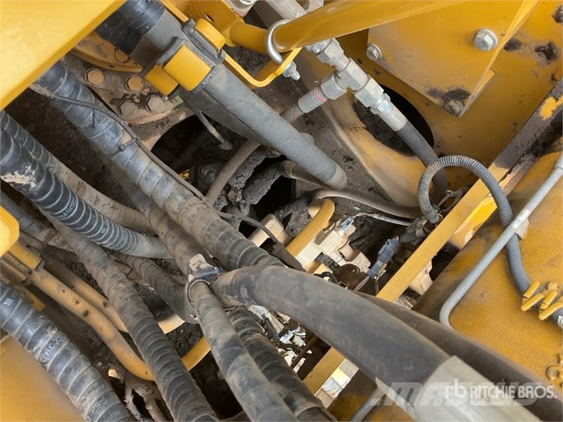 Komatsu PC210LC-10 Tracked Excavator Bageri gusjeničari