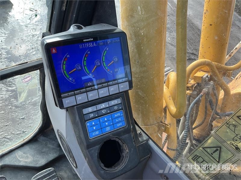 Komatsu PC210LC-10 Tracked Excavator Crawler excavators