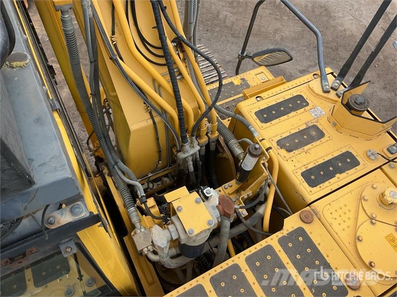 Komatsu PC210LC-10 Tracked Excavator Bageri gusjeničari