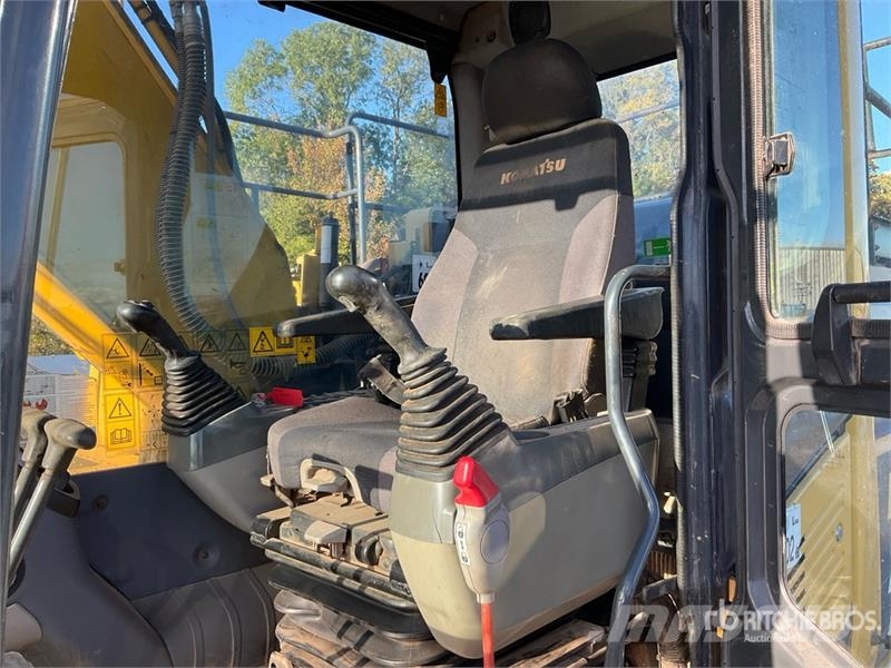 Komatsu PC210LC-10 Tracked Excavator Kāpurķēžu ekskavatori