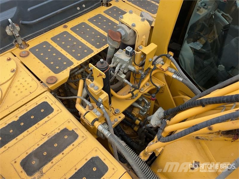 Komatsu PC210LC-10 Tracked Excavator Bageri gusjeničari