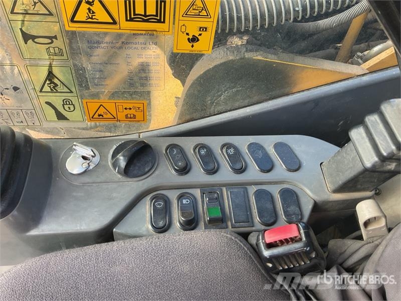 Komatsu PC210LC-10 Tracked Excavator Crawler excavators