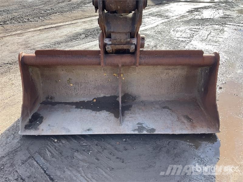 Komatsu PC210LC-10 Tracked Excavator Crawler excavators