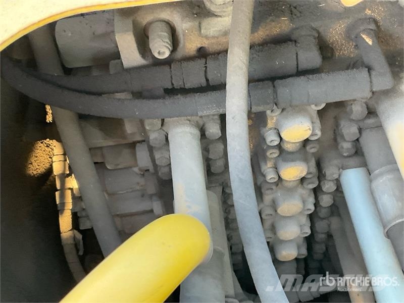 Komatsu PC210LC-10 Tracked Excavator Kāpurķēžu ekskavatori