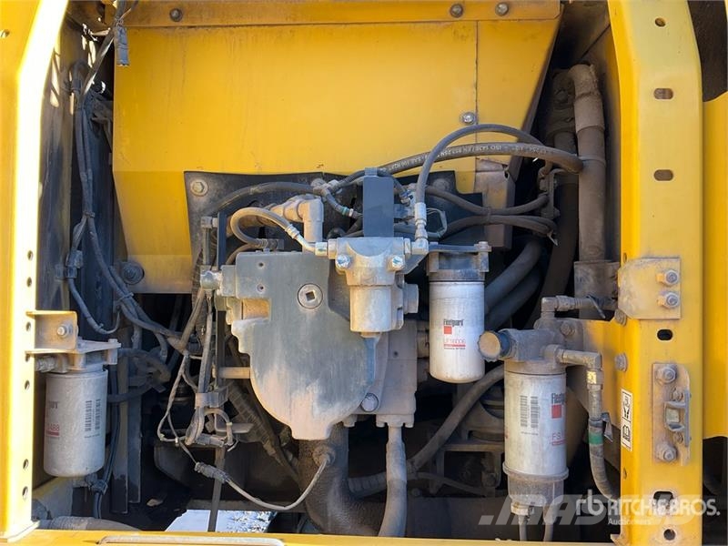 Komatsu PC210LC-10 Tracked Excavator Kāpurķēžu ekskavatori
