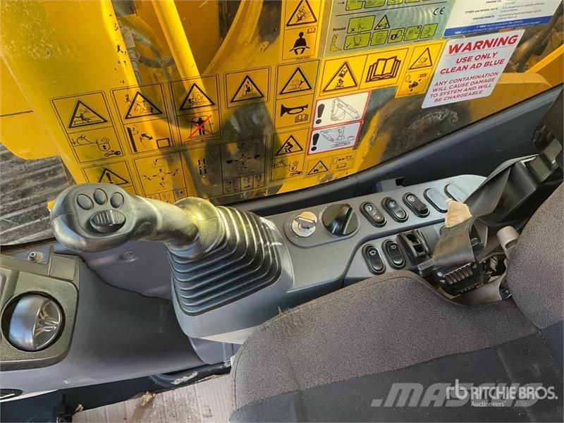 Komatsu PC210LC-10 Tracked Excavator Bandgrävare