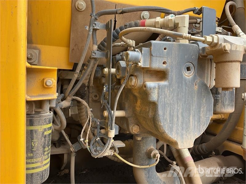 Komatsu PC210LC-10 Tracked Excavator Bageri gusjeničari