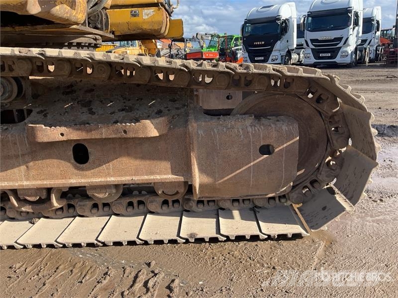 Komatsu PC210LC-10 Tracked Excavator Crawler excavators