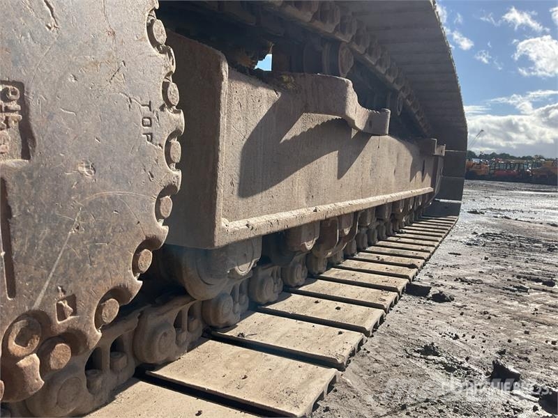Komatsu PC210LC-10 Tracked Excavator Crawler excavators