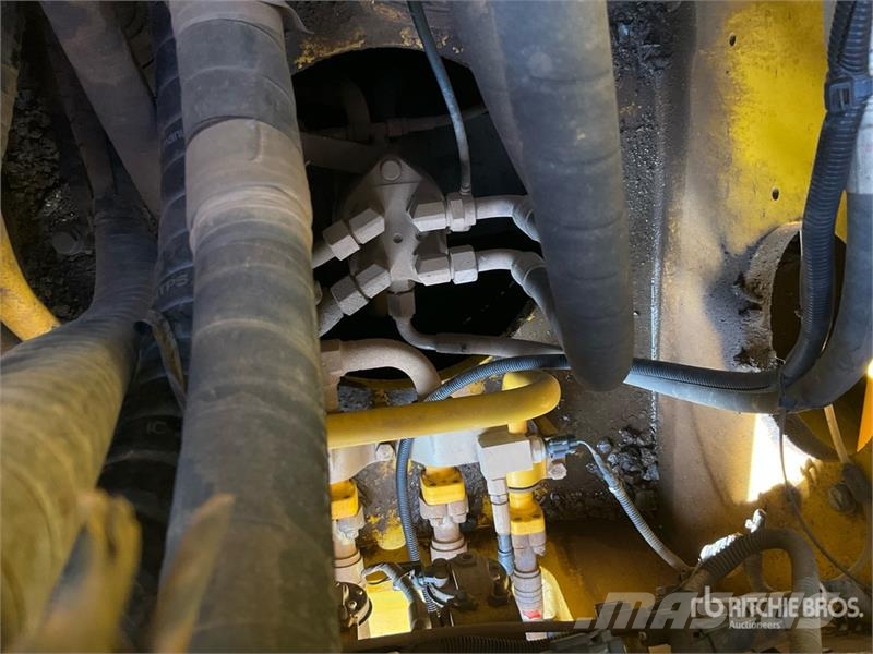 Komatsu PC210LC-10 Tracked Excavator Bandgrävare