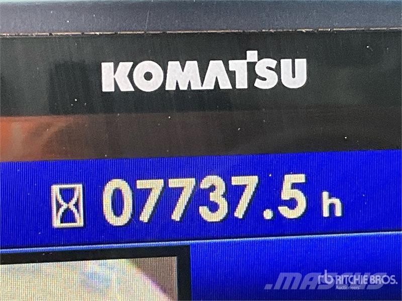Komatsu PC210LC-10 Tracked Excavator Bandgrävare