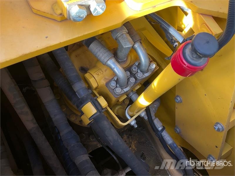 Komatsu PC210LC-10 Tracked Excavator Bandgrävare