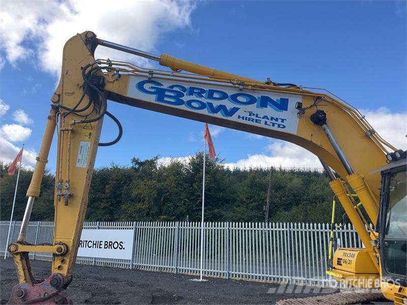Komatsu PC210LC-11E0 Tracked Excavator Crawler excavators
