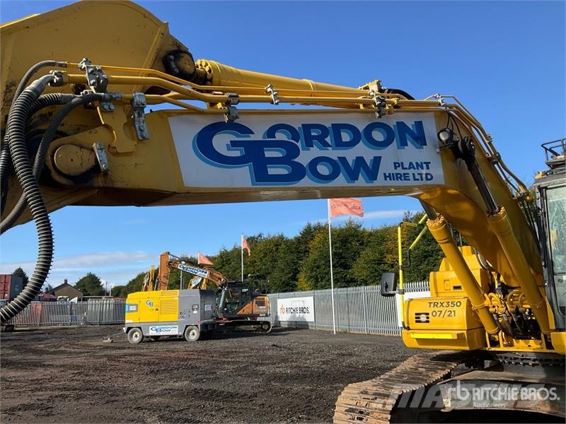 Komatsu PC210LC-11E0 Tracked Excavator Crawler excavators