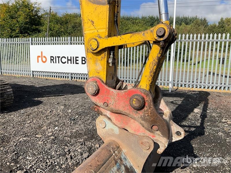 Komatsu PC210LC-11E0 Tracked Excavator Crawler excavators