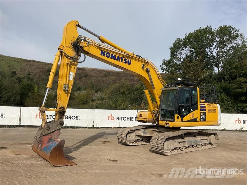 Komatsu PC210LC-11E0 Tracked Excavator Crawler excavators