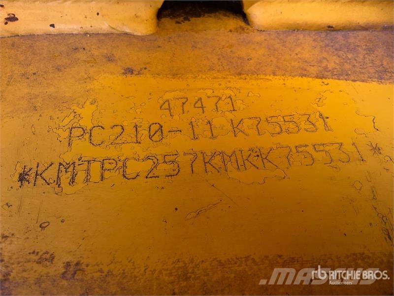 Komatsu PC210LC-11E0 Tracked Excavator Crawler excavators