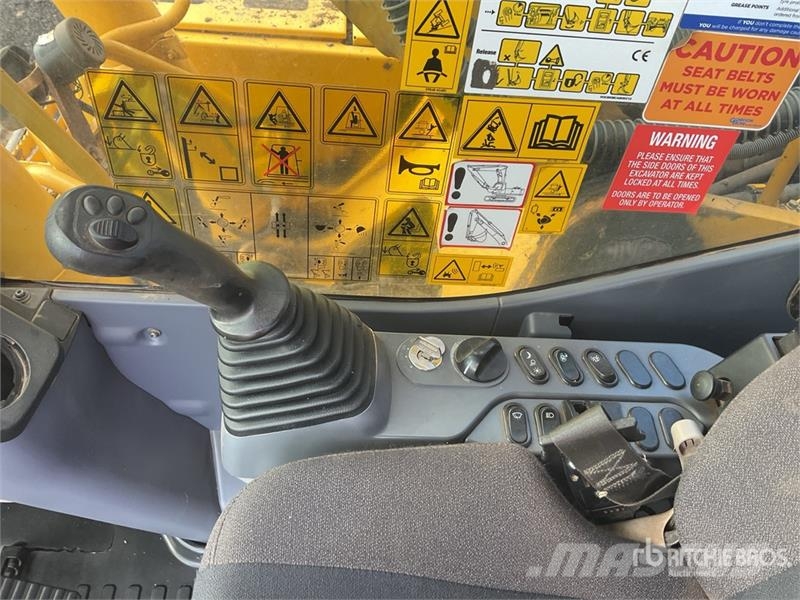Komatsu PC210LC-11E0 Tracked Excavator Crawler excavators