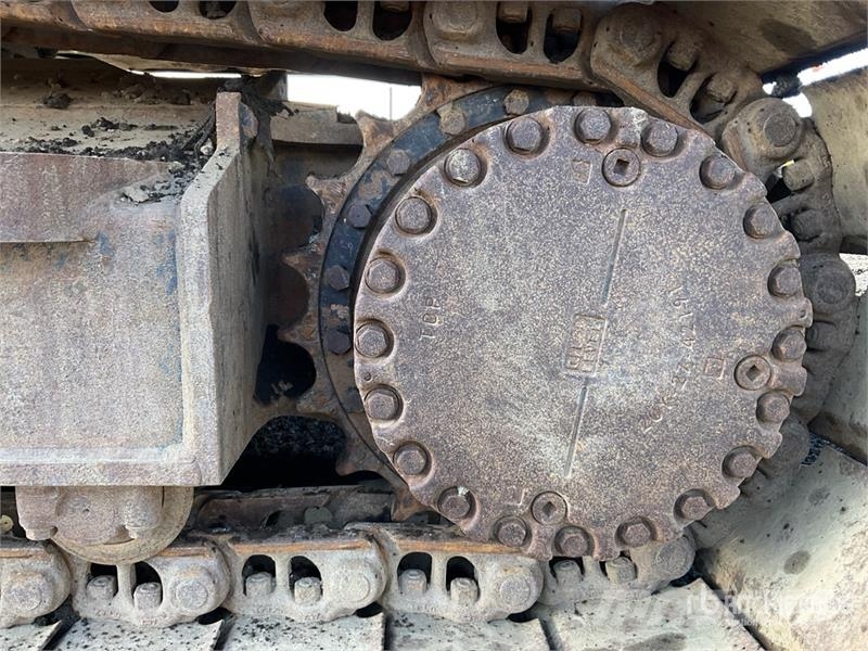 Komatsu PC210LC-11E0 Tracked Excavator Crawler excavators