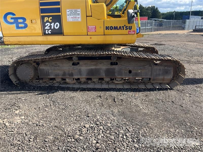 Komatsu PC210LC-11E0 Tracked Excavator Crawler excavators