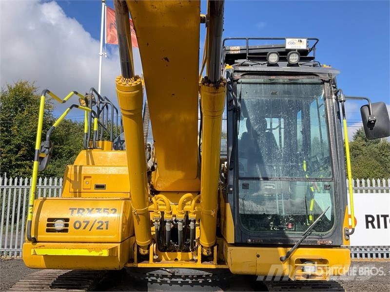 Komatsu PC210LC-11E0 Tracked Excavator Crawler excavators