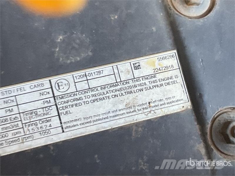 Komatsu PC210LC-11E0 Tracked Excavator Crawler excavators