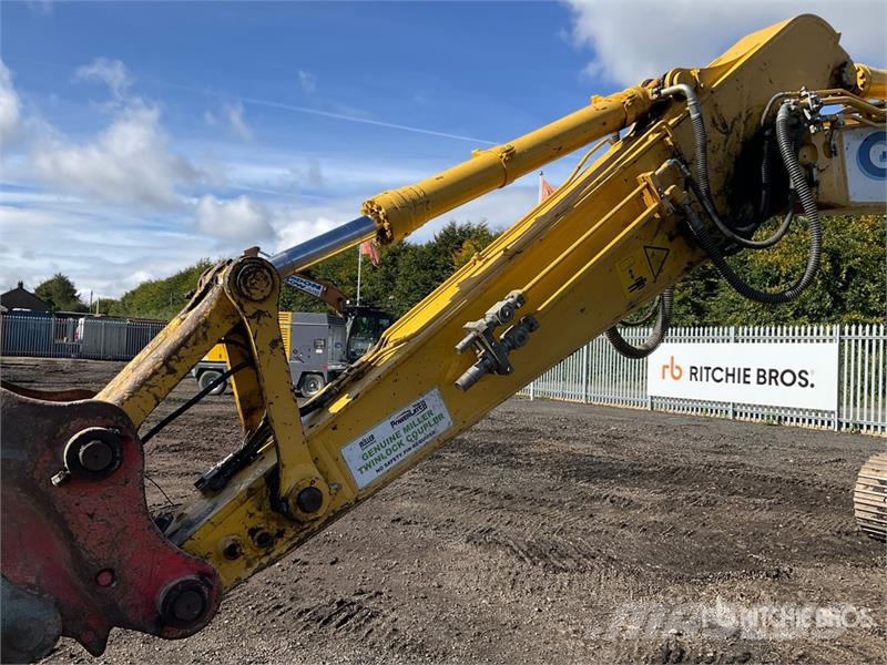 Komatsu PC210LC-11E0 Tracked Excavator Crawler excavators