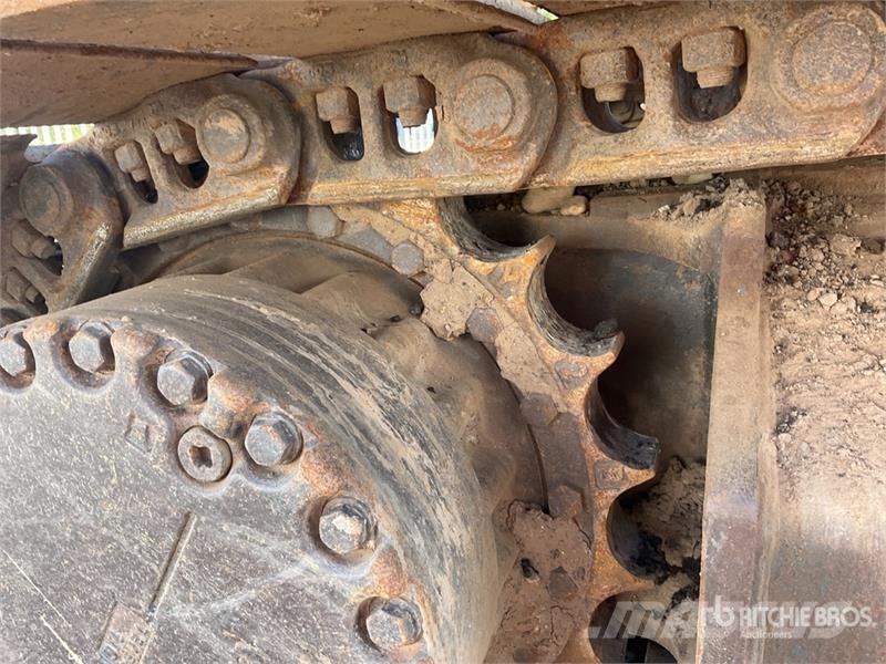 Komatsu PC210LC-11E0 Tracked Excavator Crawler excavators