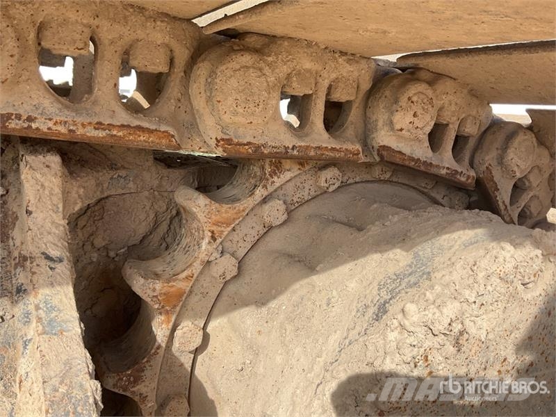Komatsu PC210LC-11E0 Tracked Excavator Crawler excavators