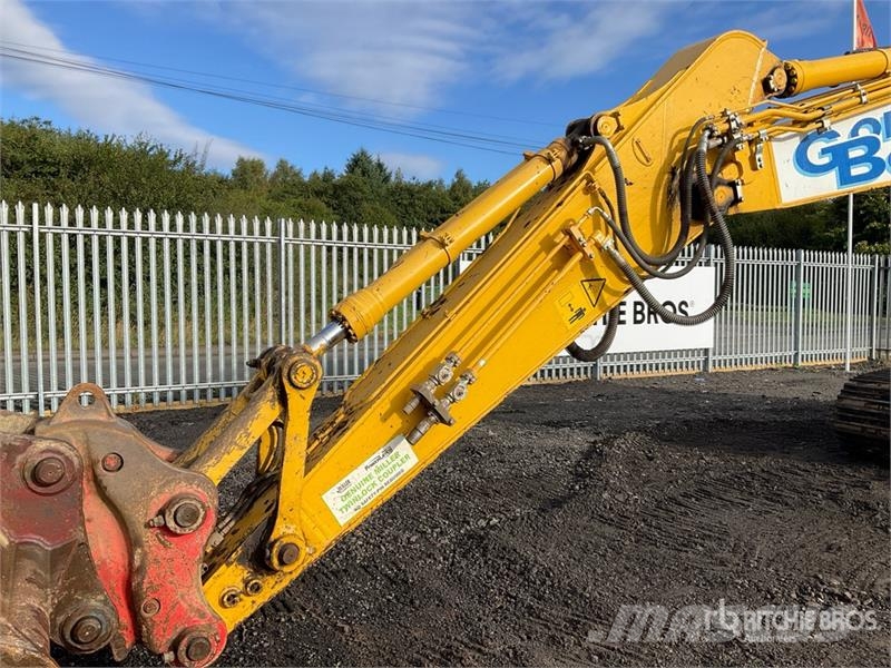 Komatsu PC210LC-11E0 Tracked Excavator Crawler excavators