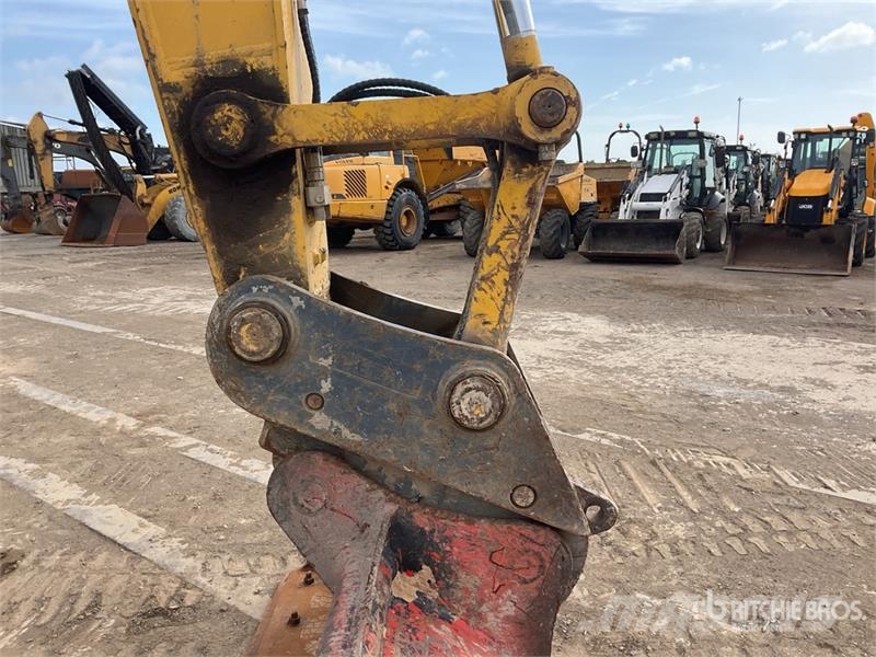 Komatsu PC210LC-11E0 Tracked Excavator Crawler excavators
