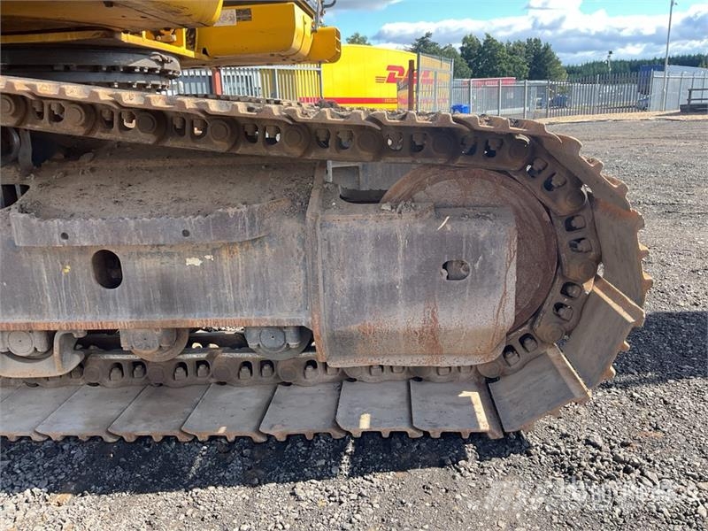 Komatsu PC210LC-11E0 Tracked Excavator Crawler excavators
