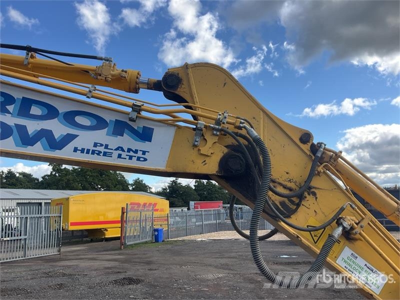 Komatsu PC210LC-11E0 Tracked Excavator Crawler excavators
