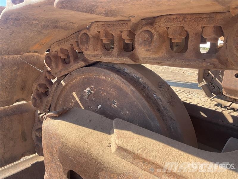 Komatsu PC210LC-8 Kāpurķēžu ekskavatori