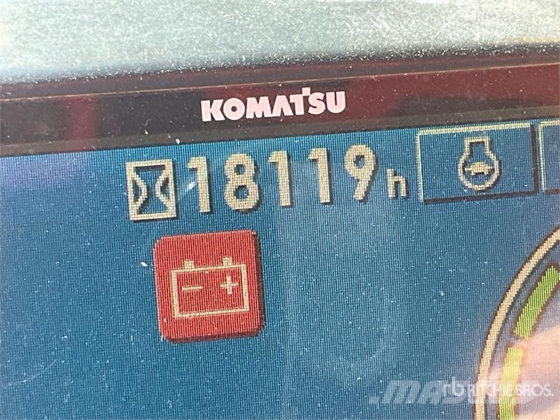 Komatsu PC210LC-8 Kāpurķēžu ekskavatori