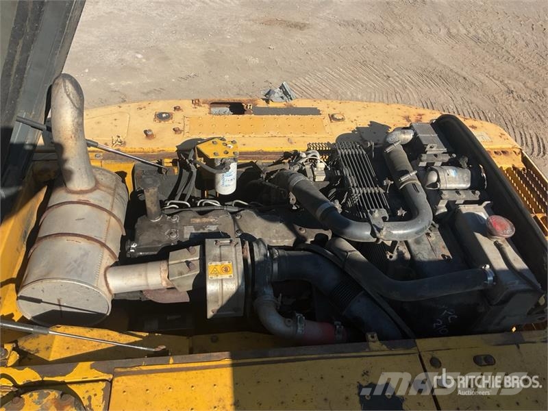 Komatsu PC210LC-8 Kāpurķēžu ekskavatori