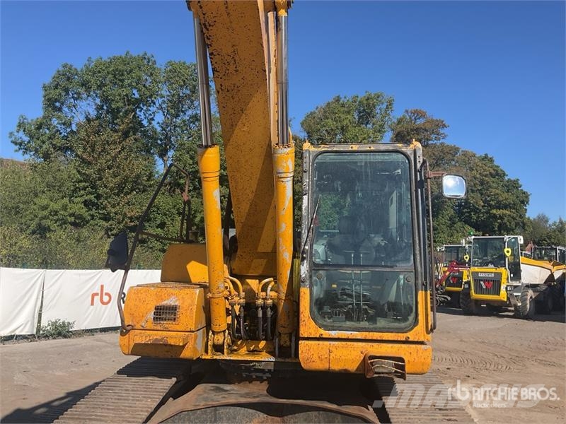 Komatsu PC210LC-8 Kāpurķēžu ekskavatori