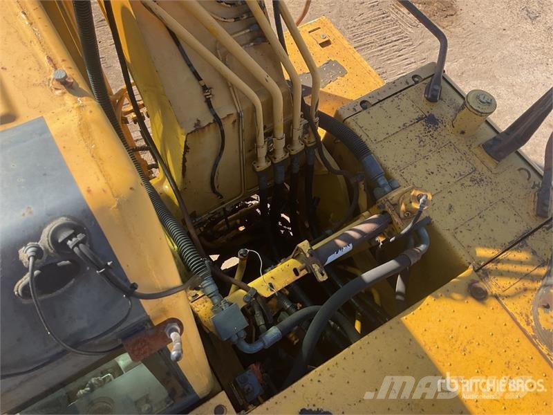 Komatsu PC210LC-8 Kāpurķēžu ekskavatori