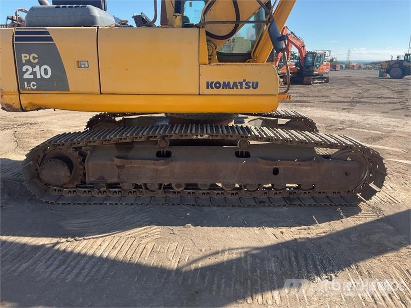 Komatsu PC210LC-8 Kāpurķēžu ekskavatori
