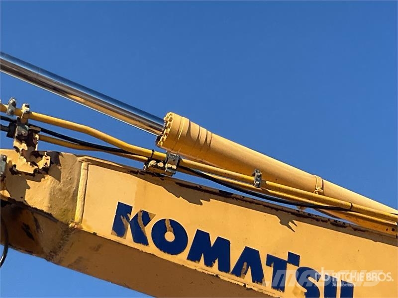 Komatsu PC210LC-8 Kāpurķēžu ekskavatori