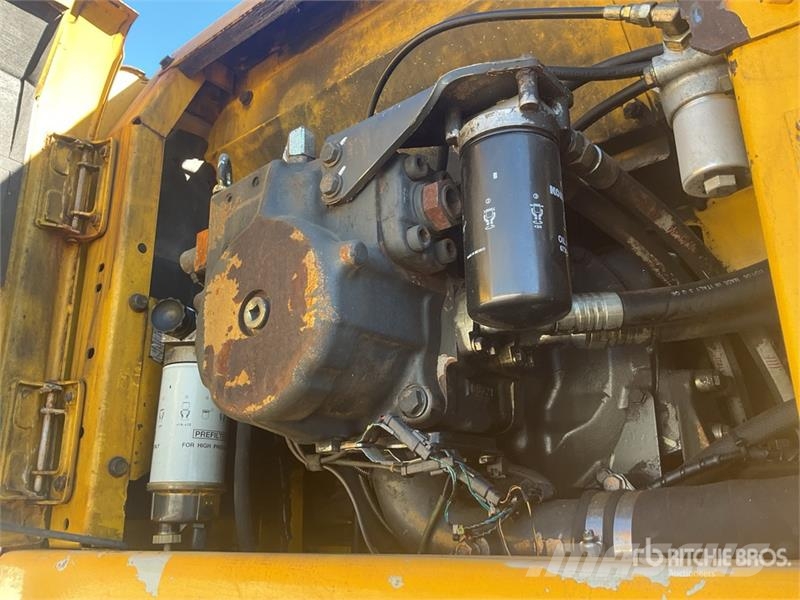Komatsu PC210LC-8 Kāpurķēžu ekskavatori